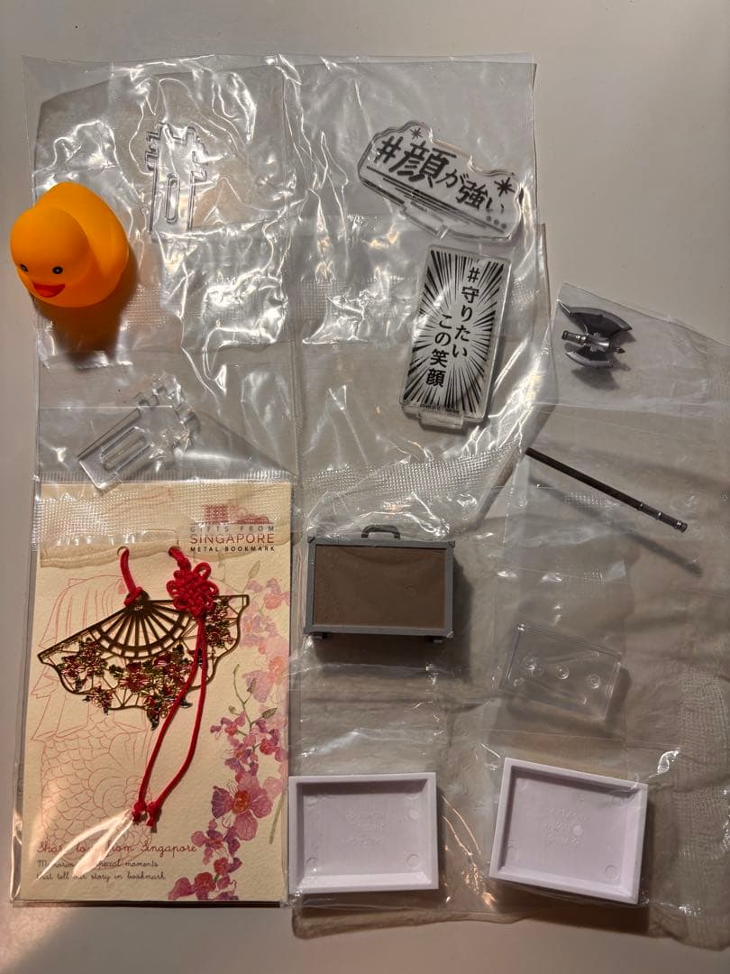 キャラクターグッズまとめ売り　ジャンル多種　フィギュア2体付き