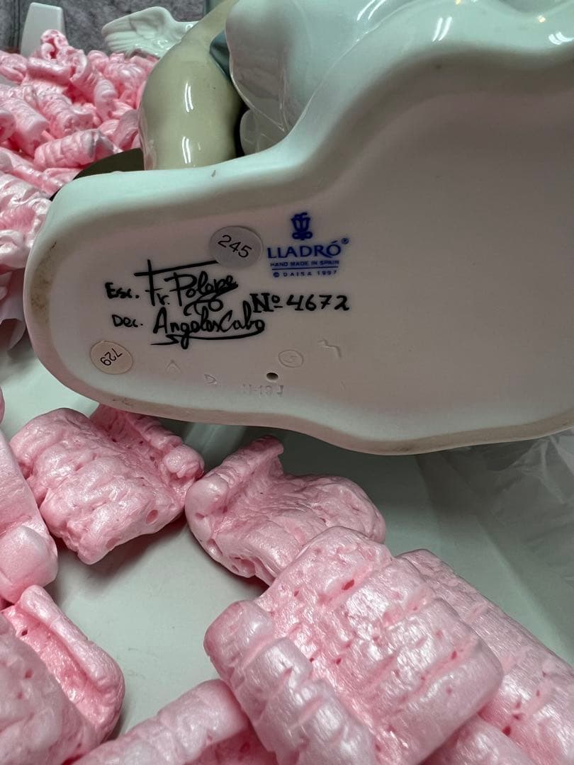 Lladro リヤドロ　\"Heaven and Earth\"#1824 サイン入
