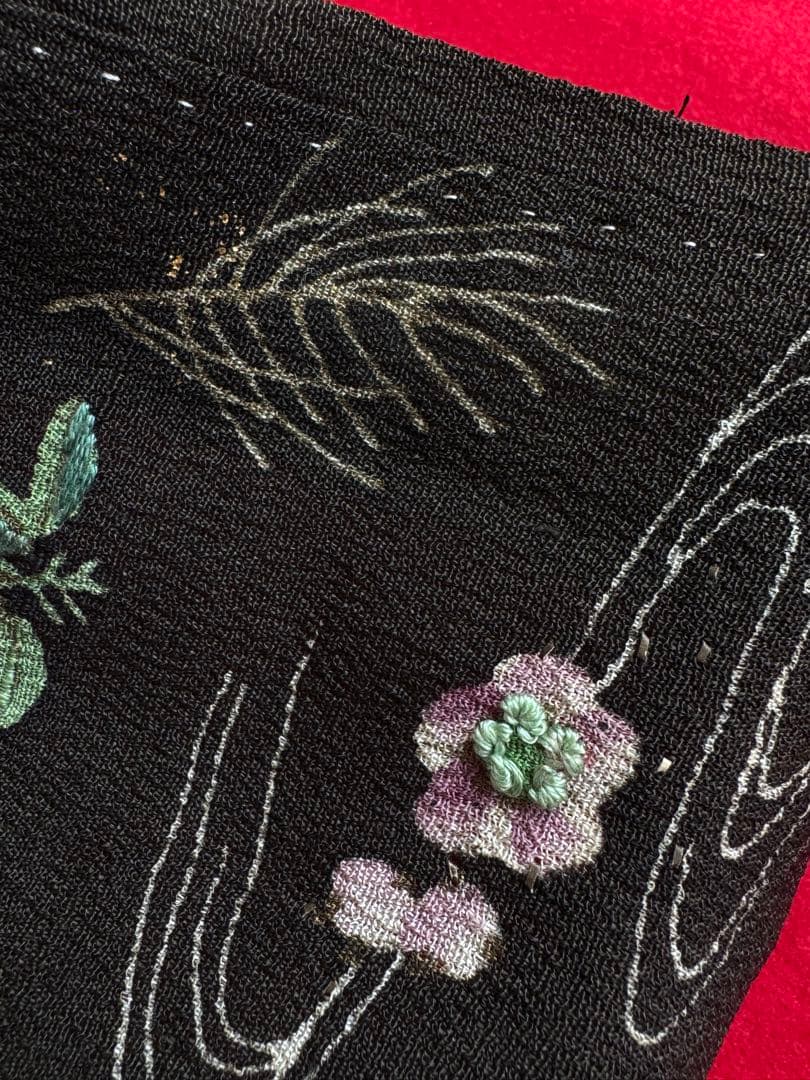 市松人形 8号(32cm)サイズの着物　比翼仕立て　黒褐色　笹梅水面　刺繍 か