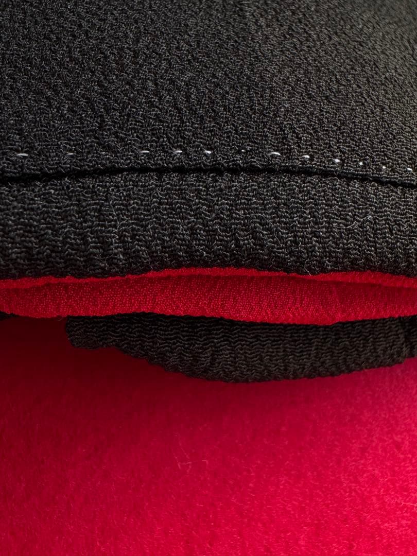 市松人形 8号(32cm)サイズの着物　比翼仕立て　黒褐色　笹梅水面　刺繍 か