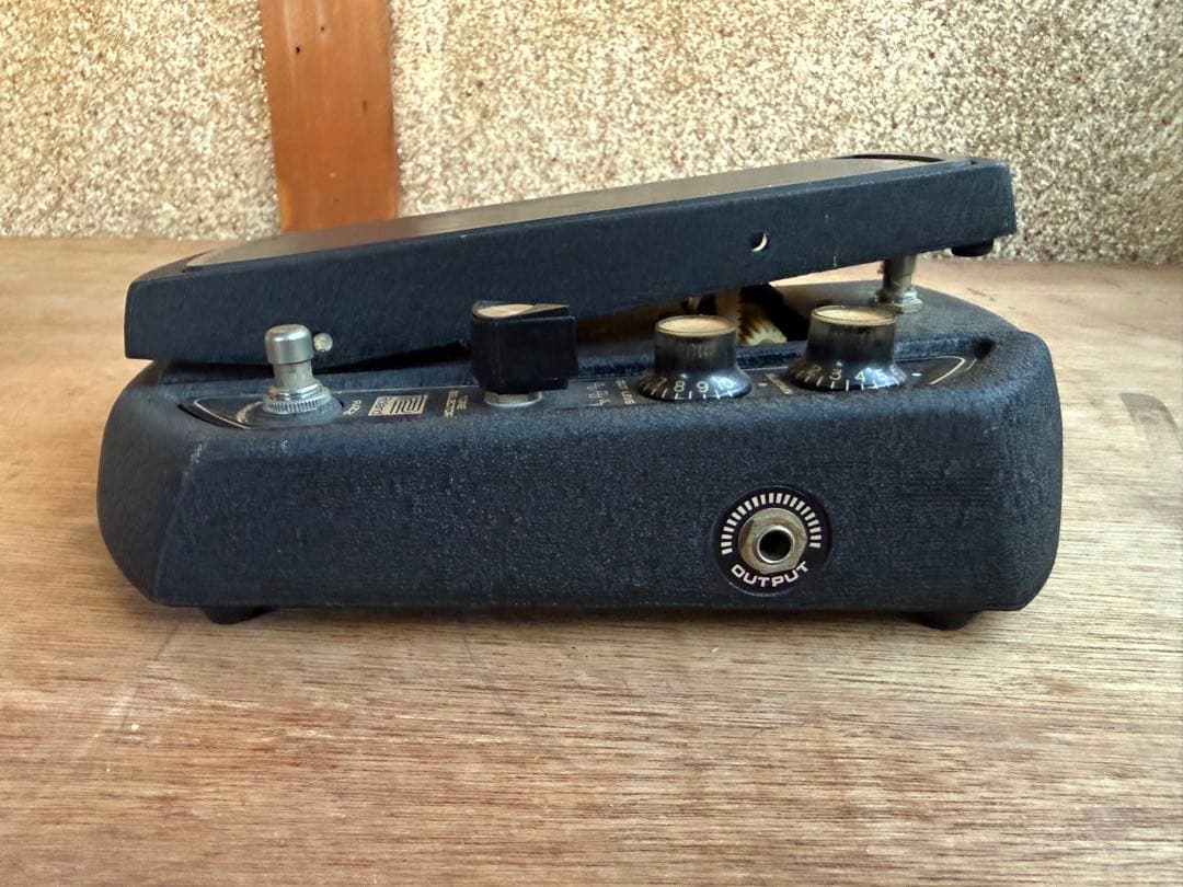 【O-2213】ローランド エフェクター ファズ AD-50