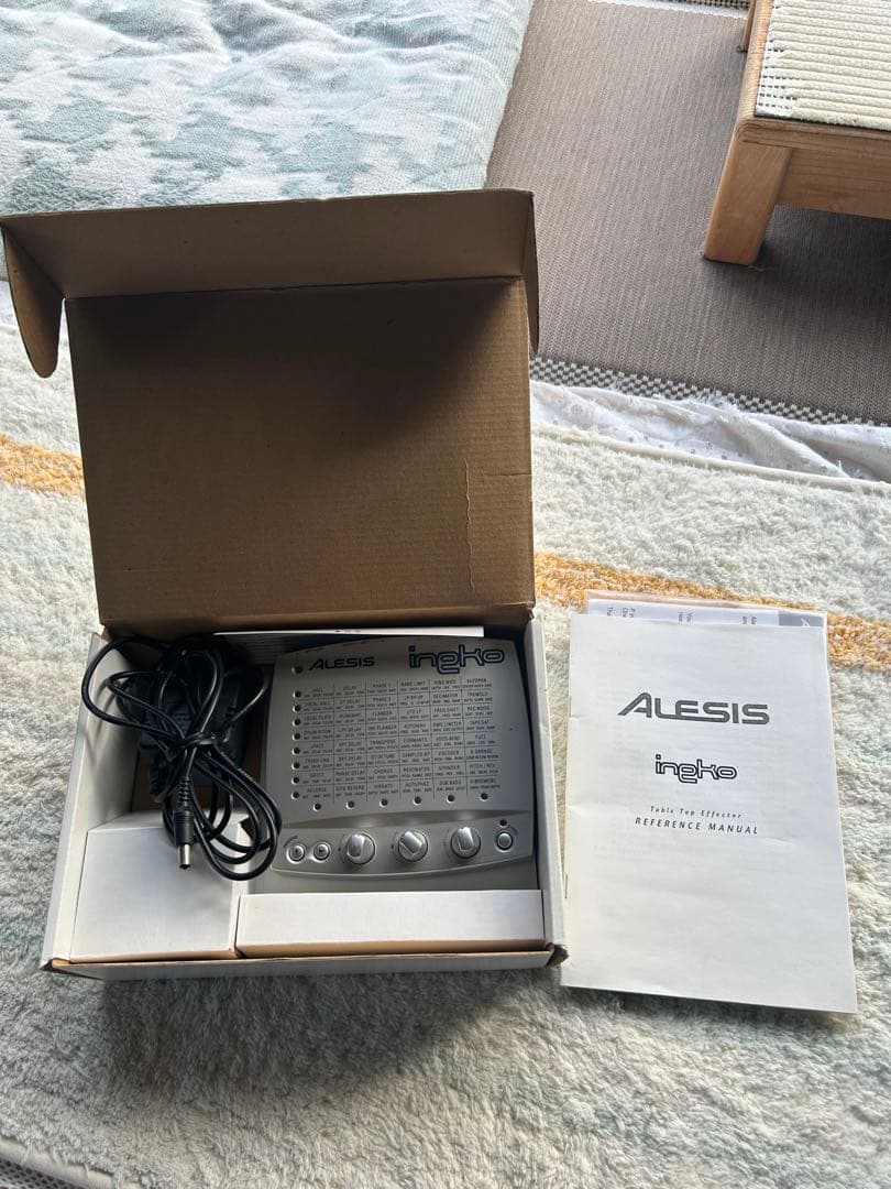 稀少！卓上マルチエフェクターAlesis Ineko 動作品