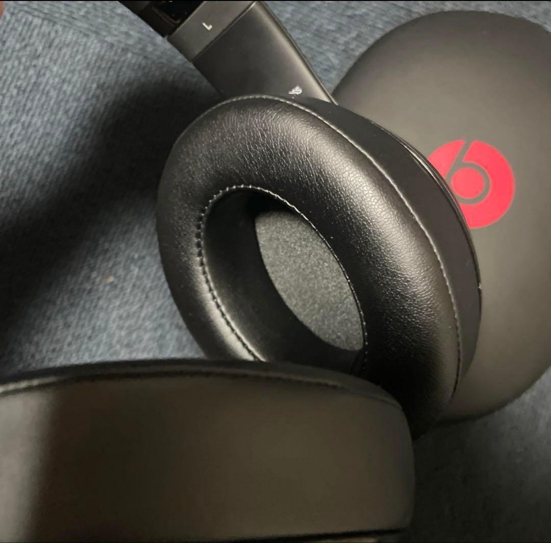 Beats studio2ワイヤレスヘッドホン ブラック