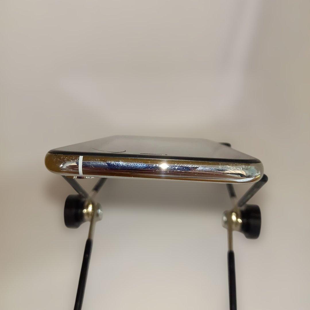 Apple iPhone Xs 64GB シルバー