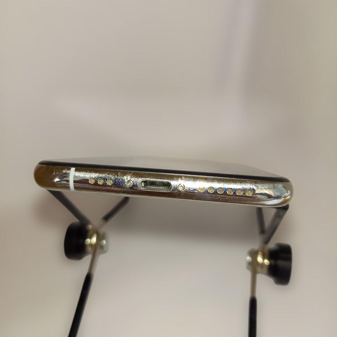 Apple iPhone Xs 64GB シルバー