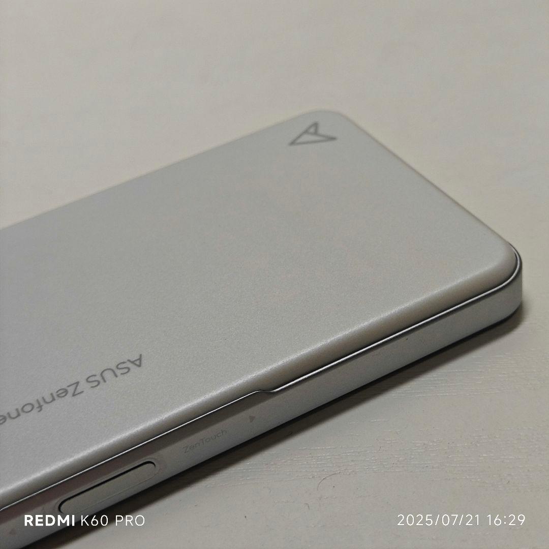 ASUS ZenFone 10 ホワイト 8GB / 256GB 付属品完品