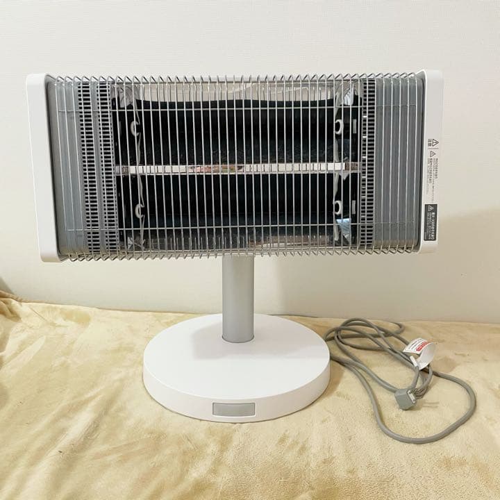 ダイキン セラムヒート ストーブ 白 ERFT11YS-W