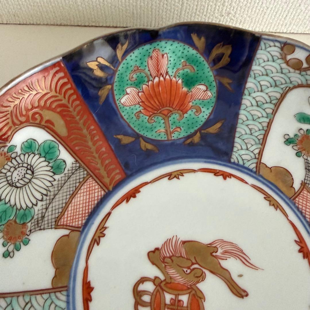 【E】伊万里様式 色絵 金彩 七寸皿 宝尽くし 輪花 1枚Imari Plate