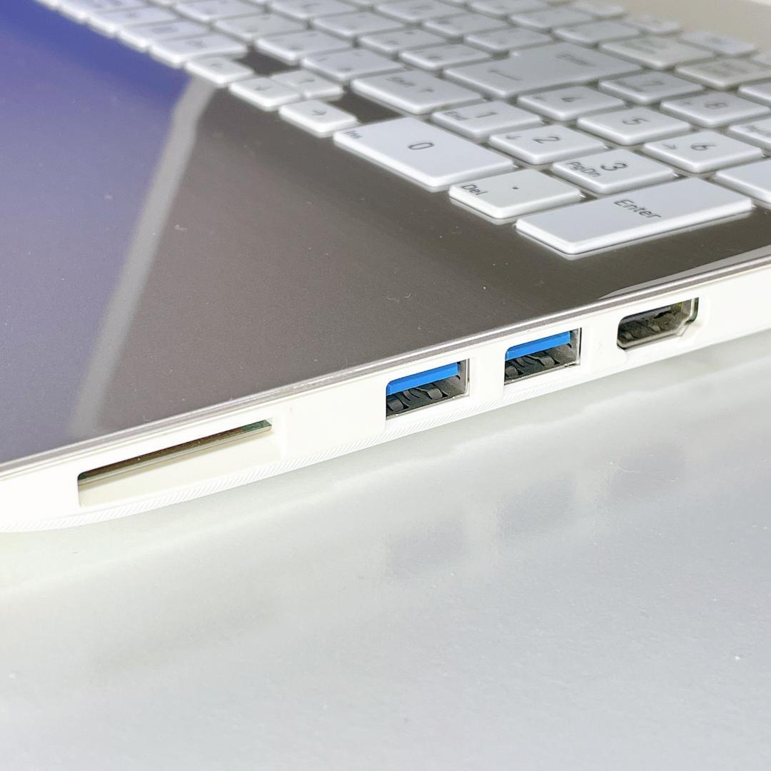 美品❤️Windows11 快適SSD✨ゴールド✨ノートパソコンカメラ付 薄型