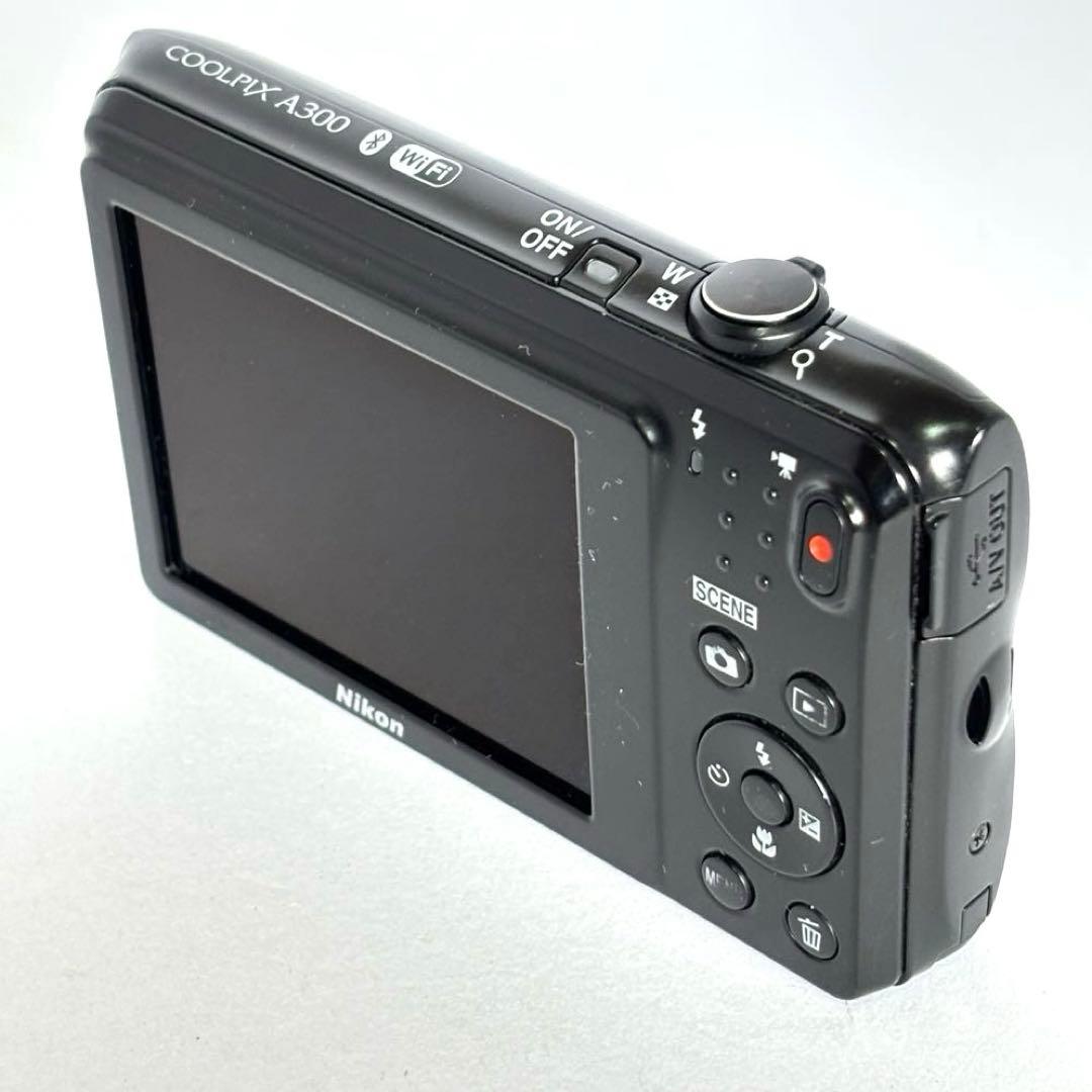 Nikon coolpix A300 ニコン　デジカメ　SDカード付【2GB】