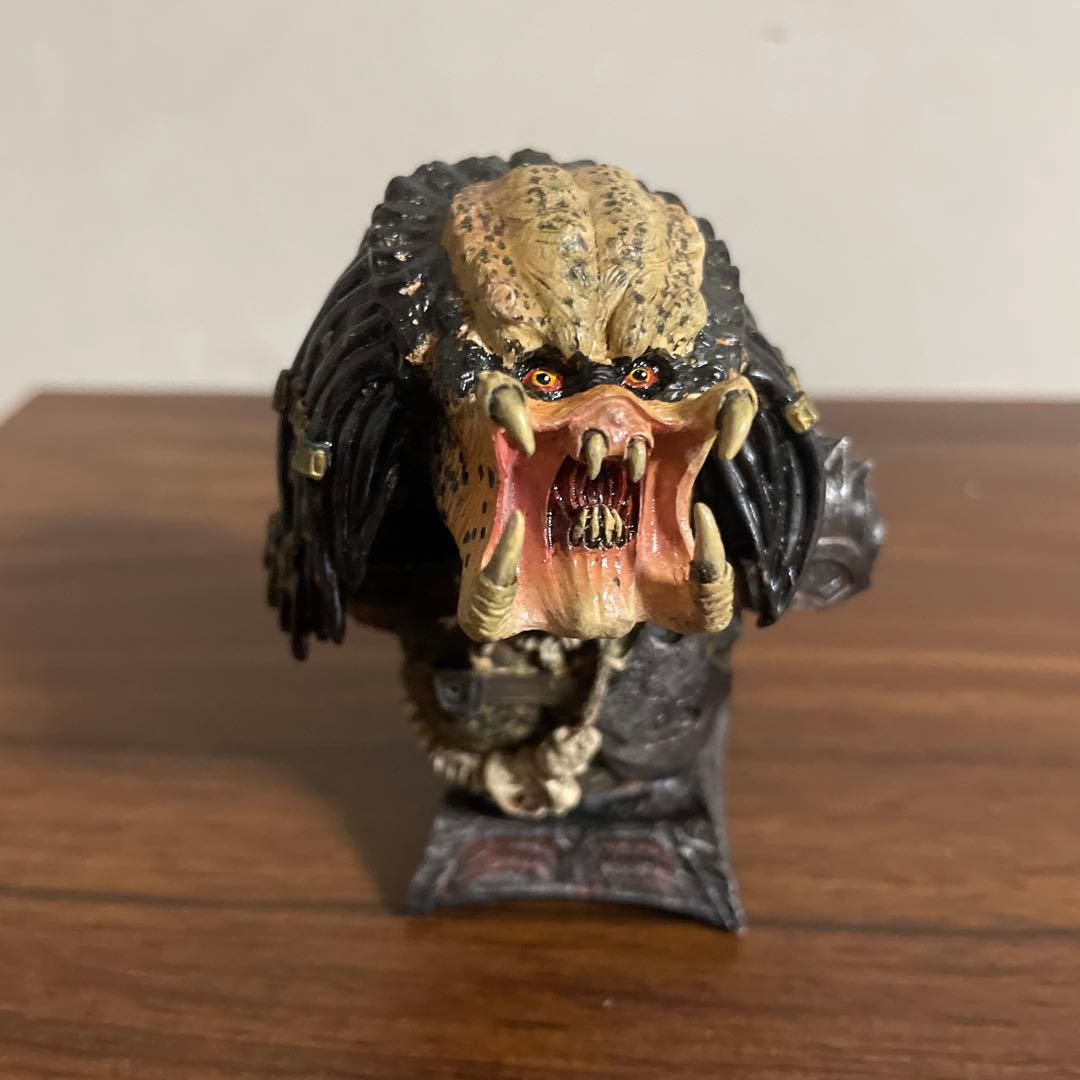 プレデター アンマスクド マイクロ バスト 限定 3500