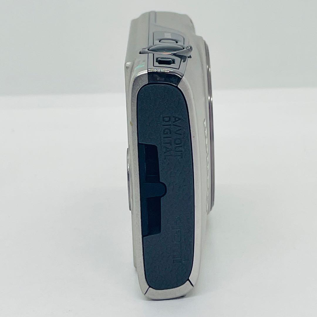 Canon キャノン コンパクトデジタルカメラ　 IXY 650