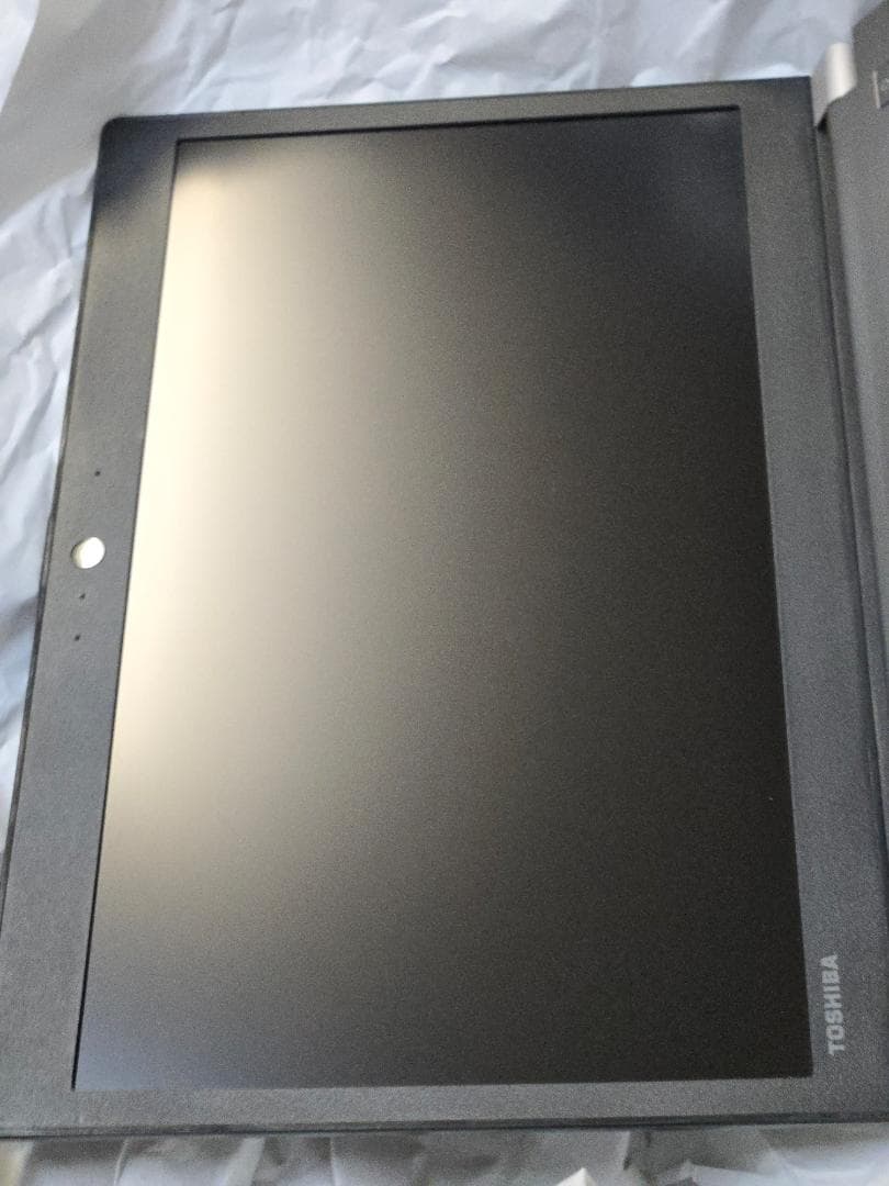 2台 dell 12インチ i5 7世代，東芝 13インチ i5 6世代 作動品