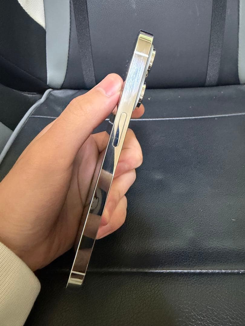 【即日発送可】iPhone14Pro256GB シルバーバッテリー100% 美品