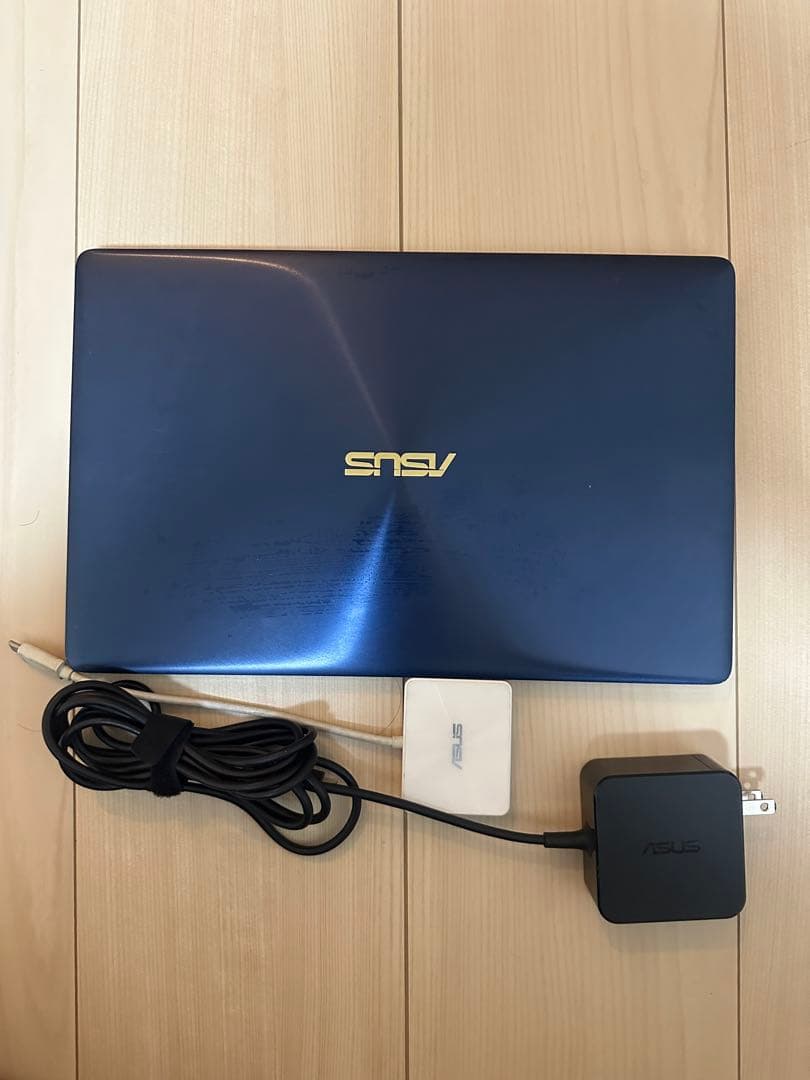 Windowsノート本体 ASUS ZenBook UX390U 256GB 8MB i5