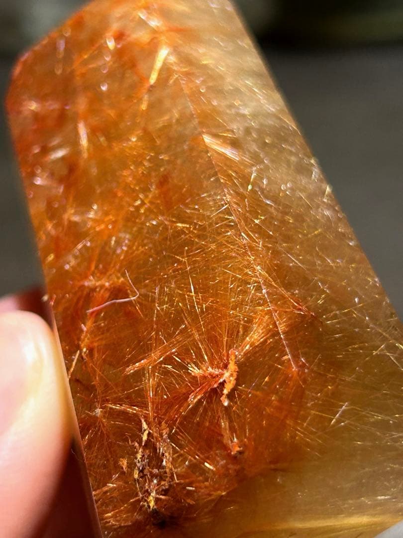 ☆ ミルトン様帝王秘宝！超希少！オレンジ　ゴールド　ルチル　原石　六角柱