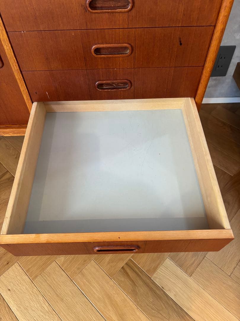 北欧アンティーク家具　オープンシェルフ