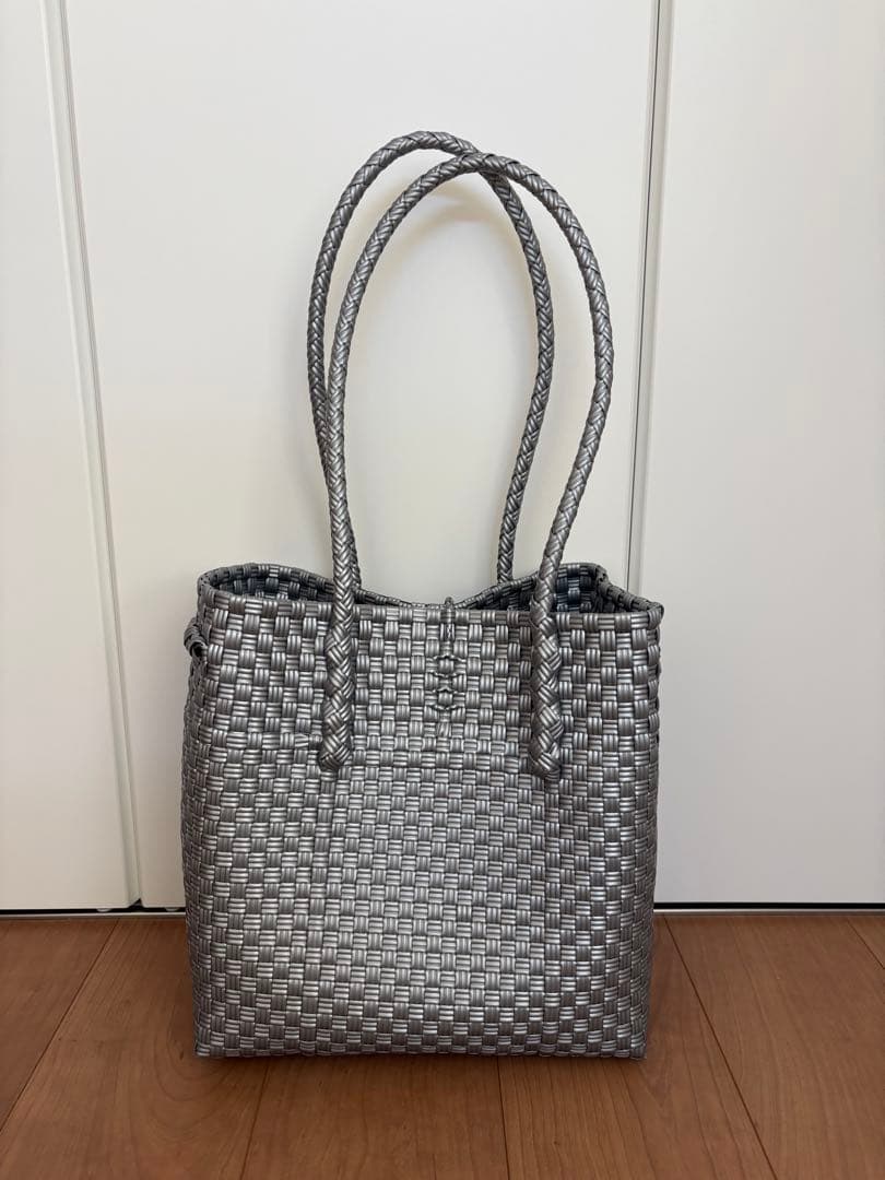 メケアリサ　gummy bag Mサイズ