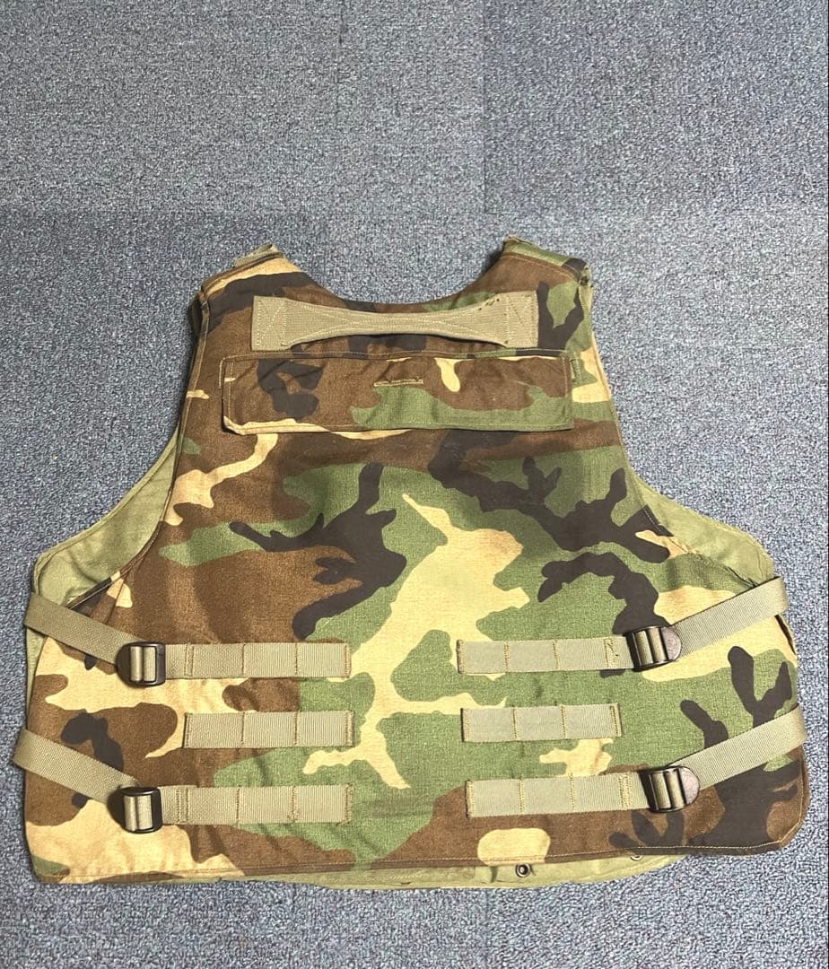 米軍実物Point Blank社製 ウッドランド ボディーアーマー　Mサイズ