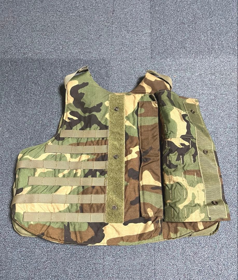 米軍実物Point Blank社製 ウッドランド ボディーアーマー　Mサイズ