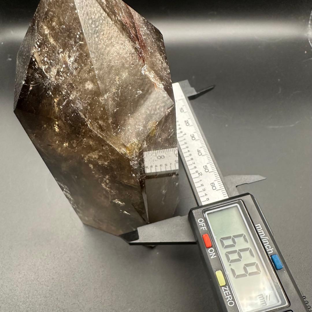 虹入りスモーキーモリオン ポイント 837g