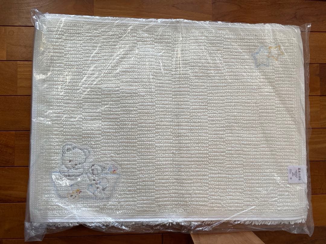 ファミリアバスマット　お風呂　足拭き　ホワイト白　約50X70cm（最後の１つ）