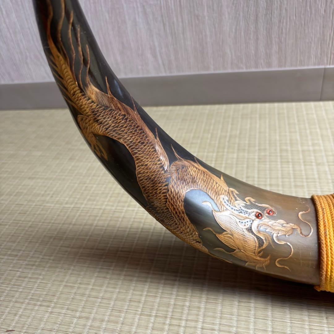 Ky89　水牛の角　大小2個　龍の彫刻　置物　インテリア　赤眼球　ビンテージ