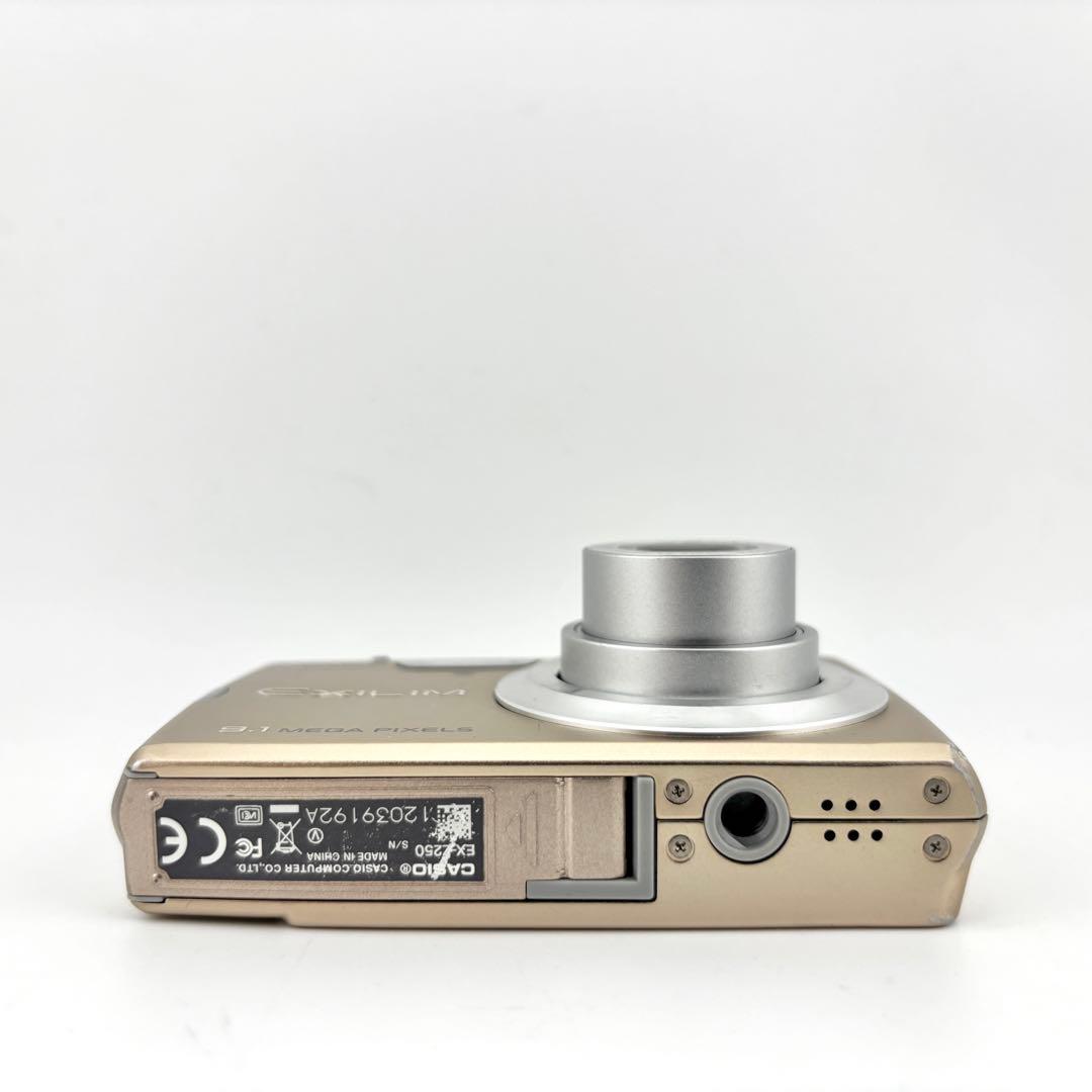 【完動品】CASIO EXILIM EX-Z250 動作保証　カシオ