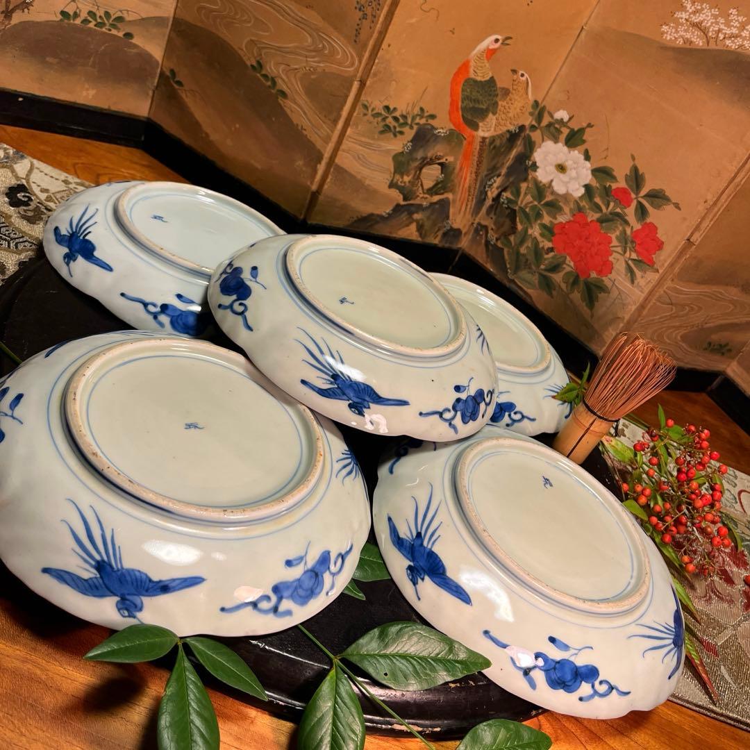 A 1037 古伊万里　錦手　桐の葉陽刻　見込み鶴に雲　7寸皿　五枚￼