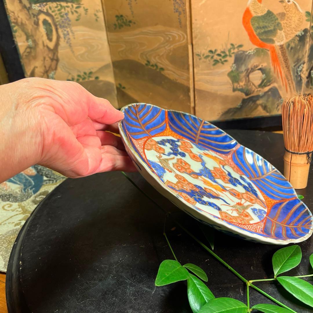 A 1037 古伊万里　錦手　桐の葉陽刻　見込み鶴に雲　7寸皿　五枚￼