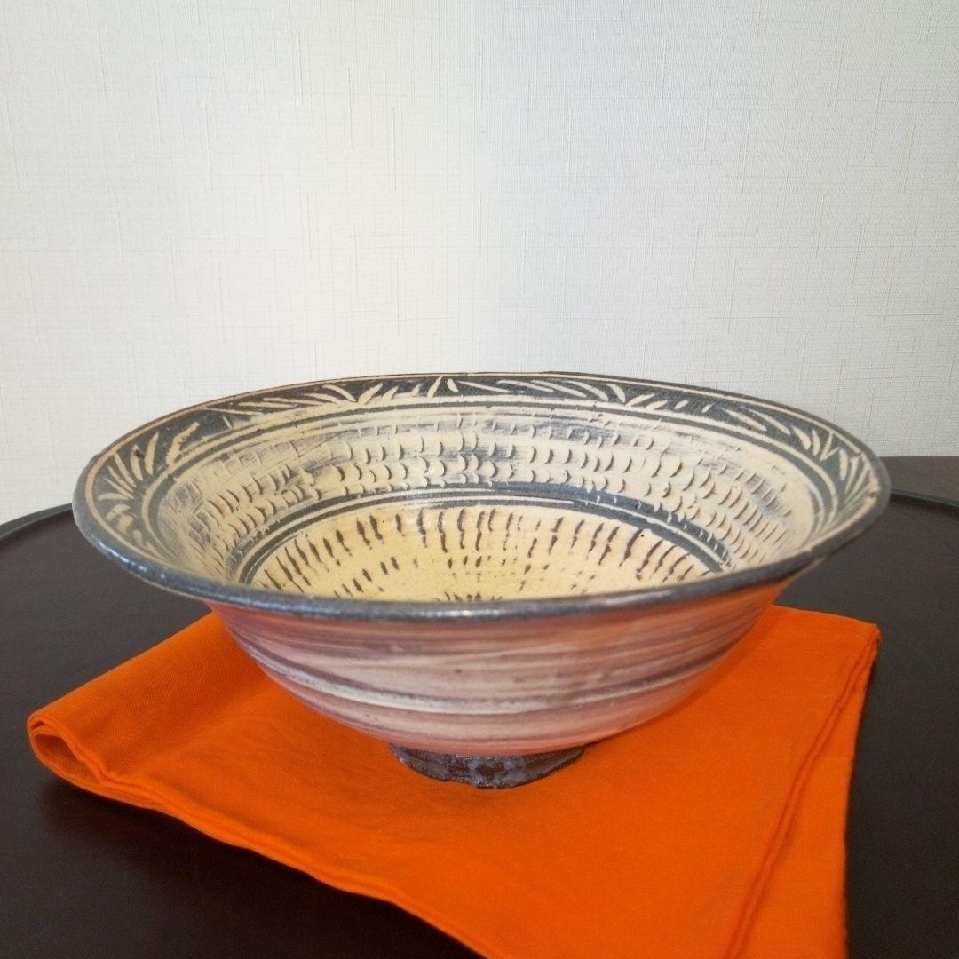 陶芸作家《吉田　明》作　彫三島抹茶　茶碗