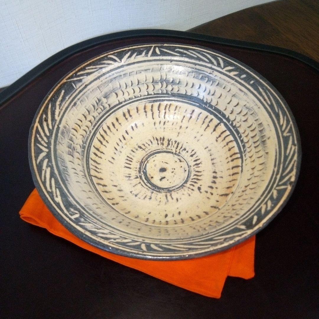 陶芸作家《吉田　明》作　彫三島抹茶　茶碗