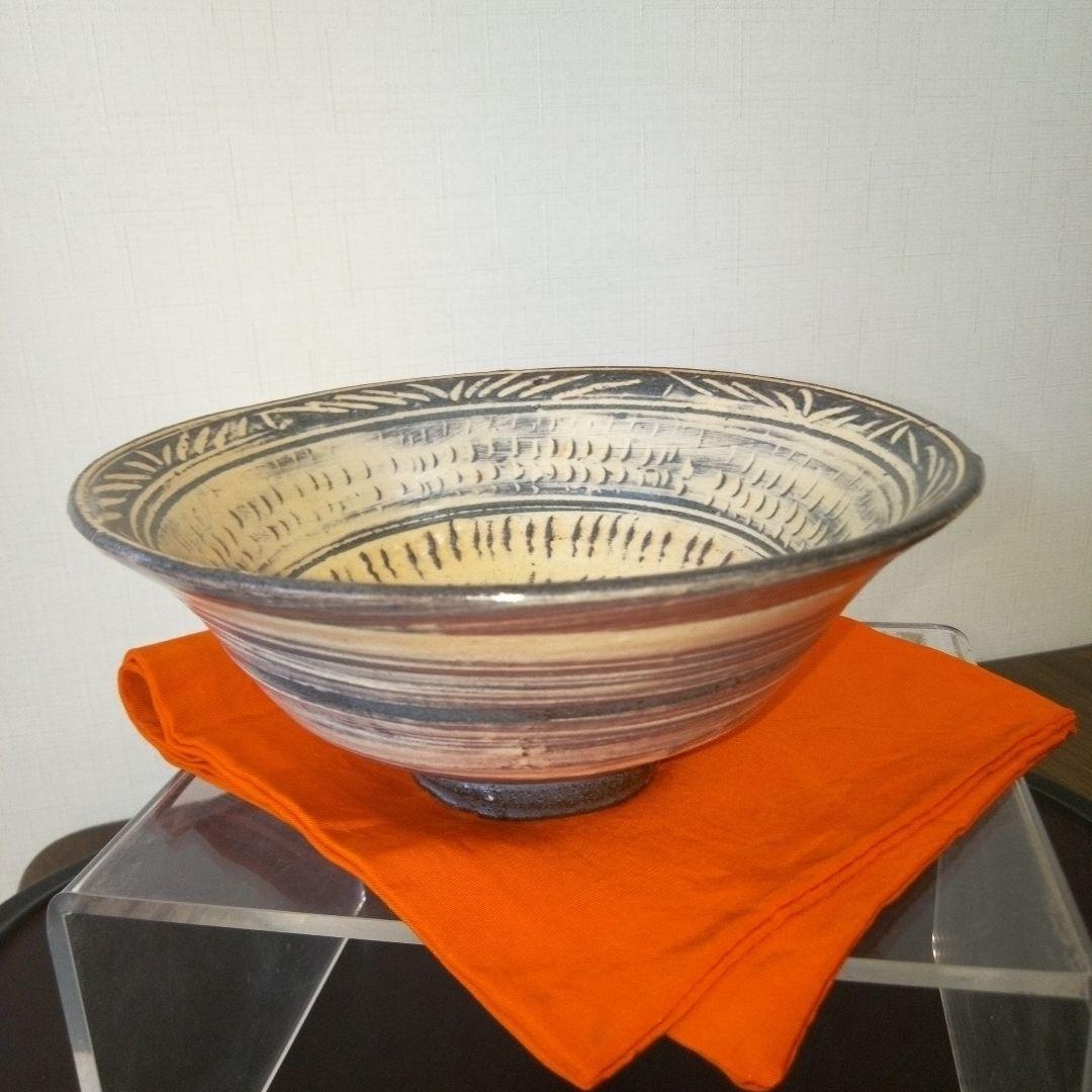 陶芸作家《吉田　明》作　彫三島抹茶　茶碗
