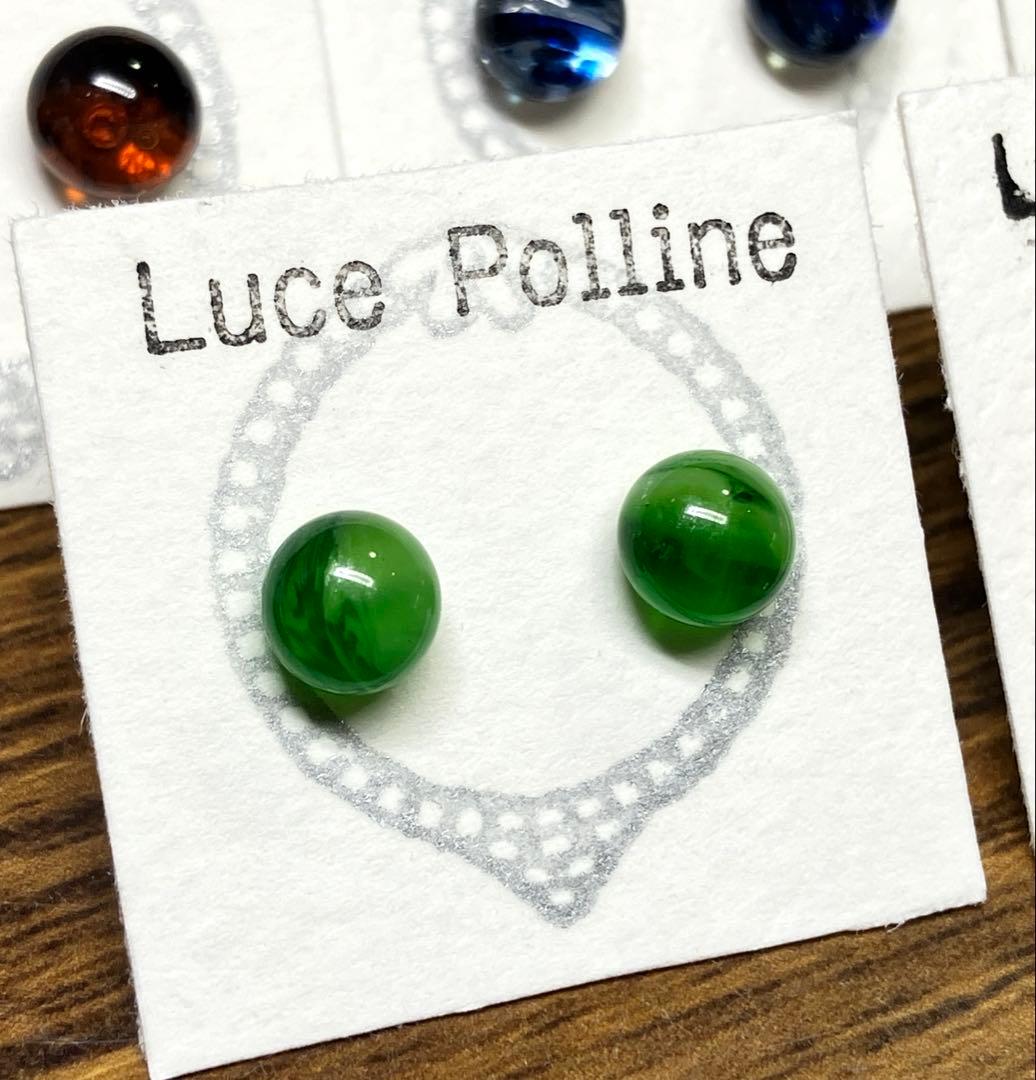 スタッドピアス