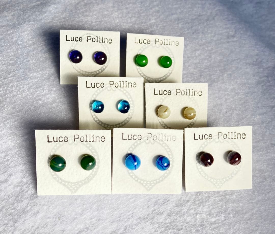 スタッドピアス