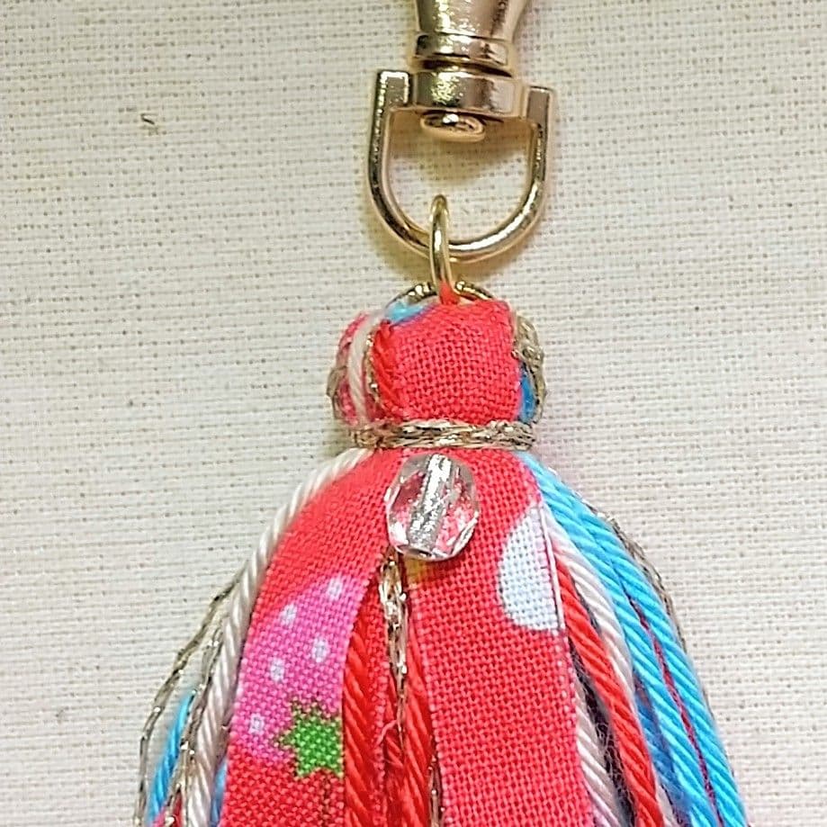 SOLD◆レトロ柄★ ハンドメイド タッセル バックチャーム キーホルダー