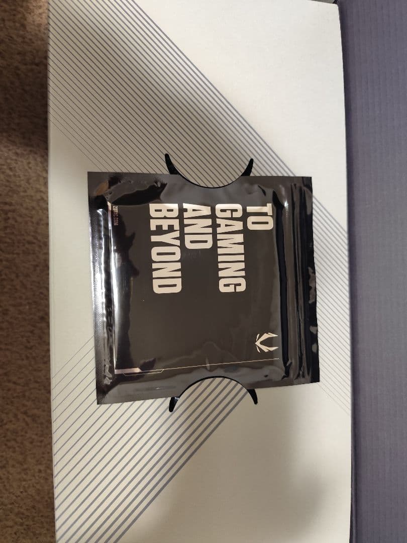 グラフィックボード・グラボ・ビデオカード ZOTAC GeForce RTX 5070 AMP White Edition