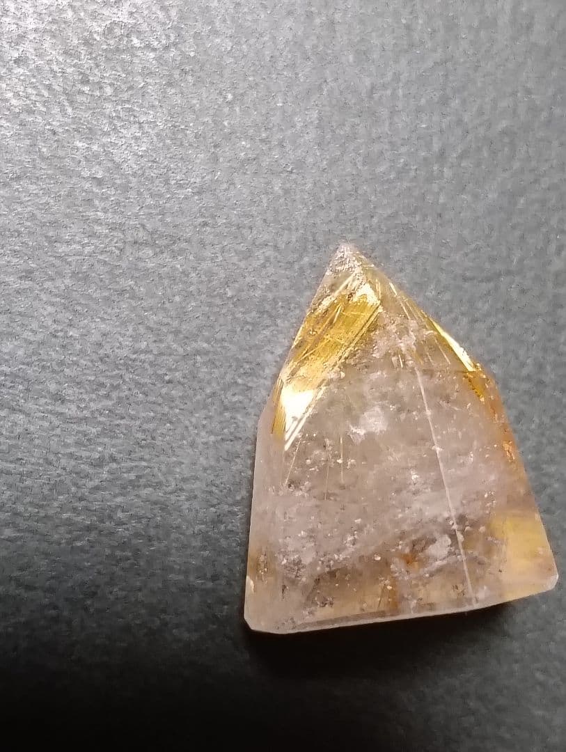 タイチンルチルクォーツポイント