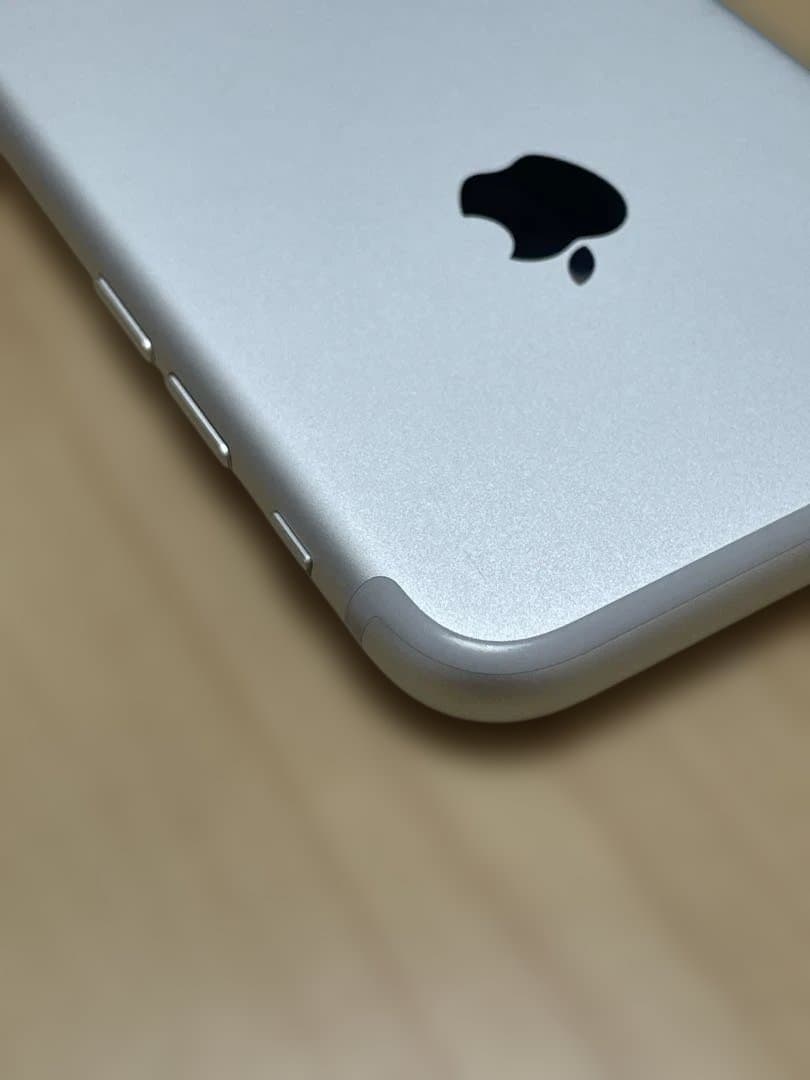 iPhone7 32GB シルバー
