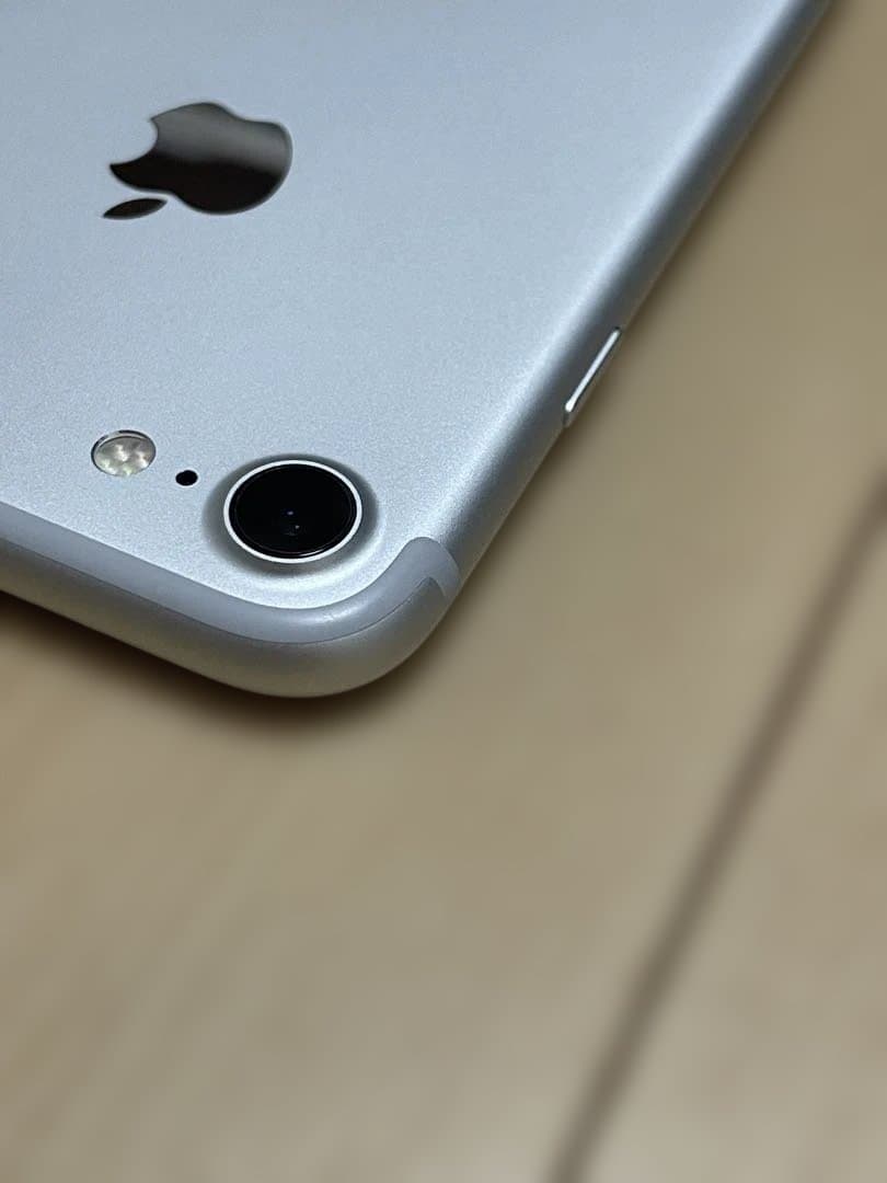 iPhone7 32GB シルバー