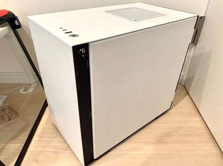 【中古美品】NZXT H210 マットホワイト/ブラック