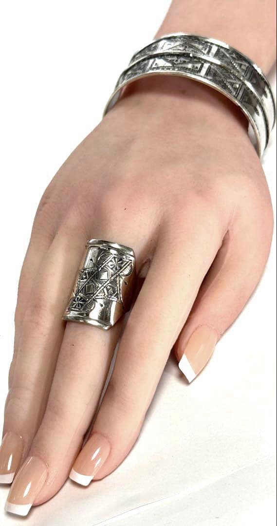 トゥアレグ族　ハンドメイド　さシルバーリング