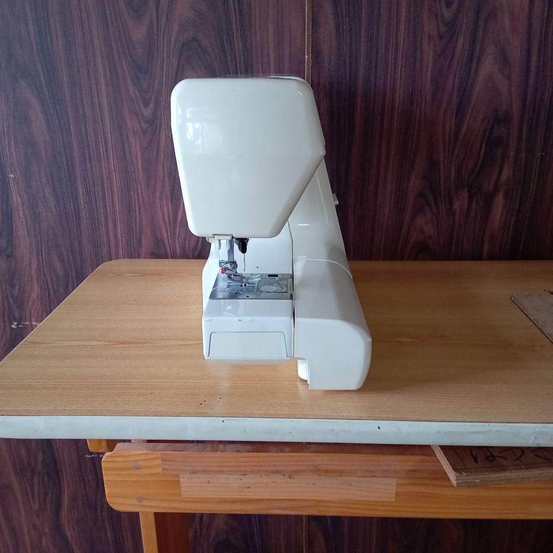 ジャノメミシン本体　分解整備済み　フットコントローラー付き