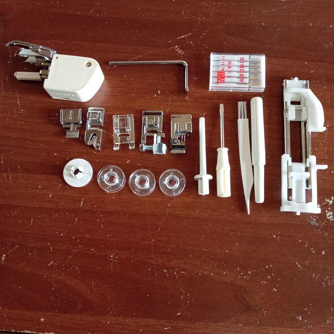 ジャノメミシン本体　分解整備済み　フットコントローラー付き