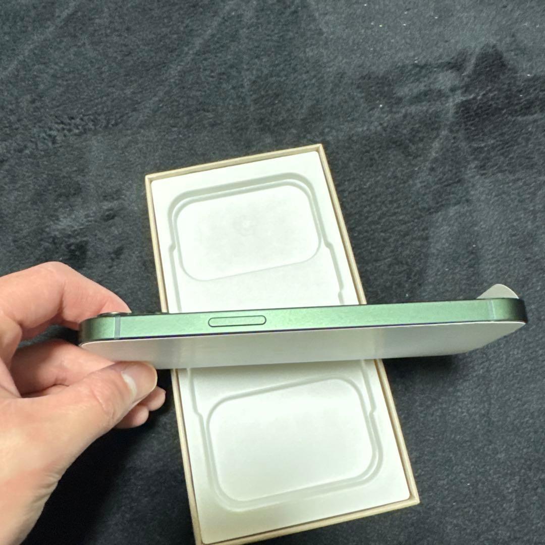 Apple iPhone 13 グリーン 本体