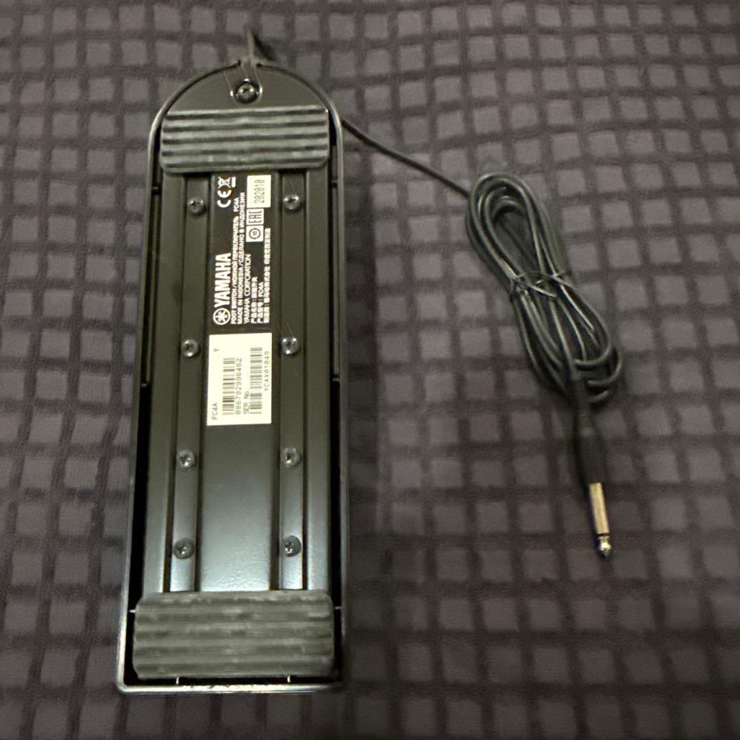 ヤマハ 電子キーボード PSR-E360 61鍵盤 + ペダル + ケース付き