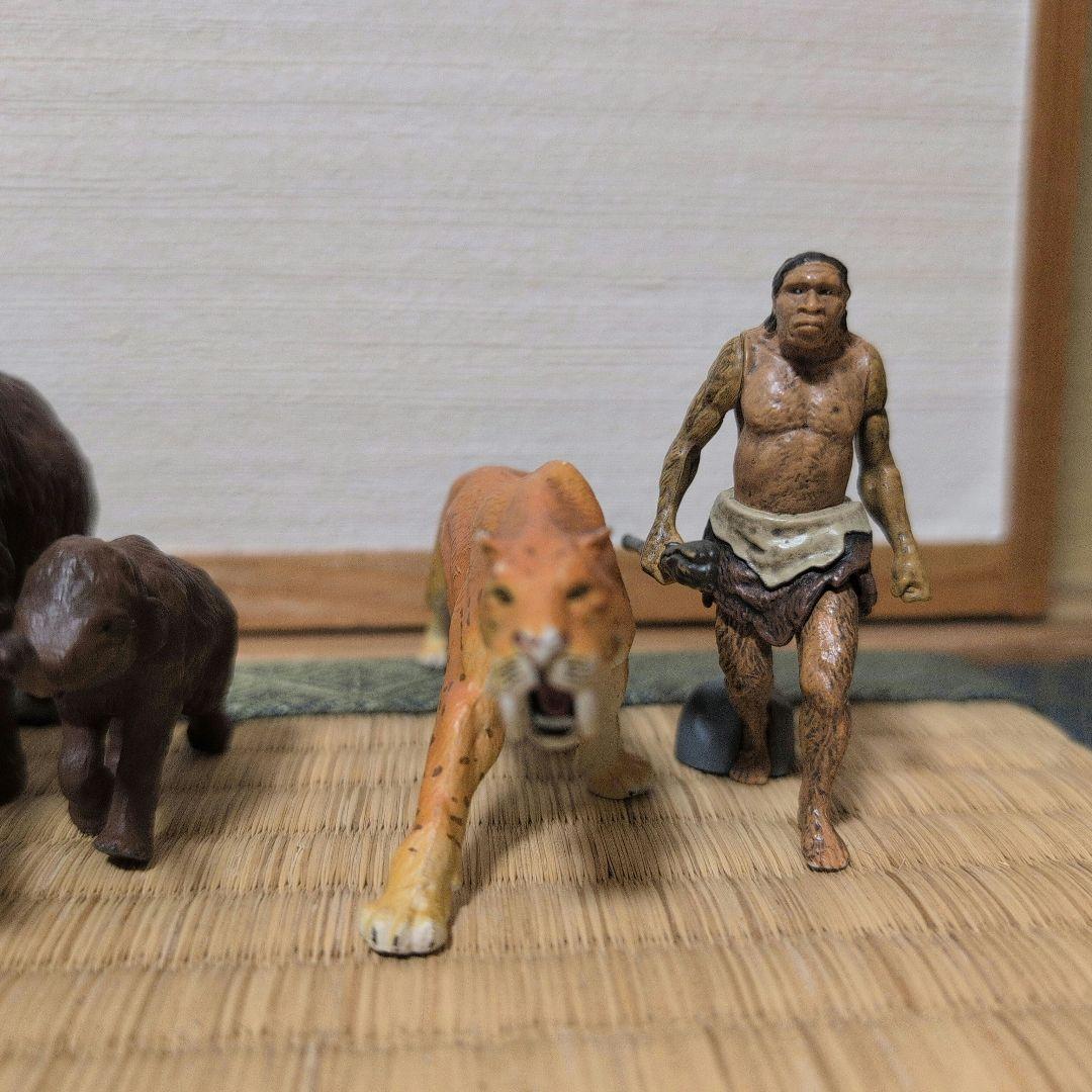 アニア　恐竜など　フィギュア　33体