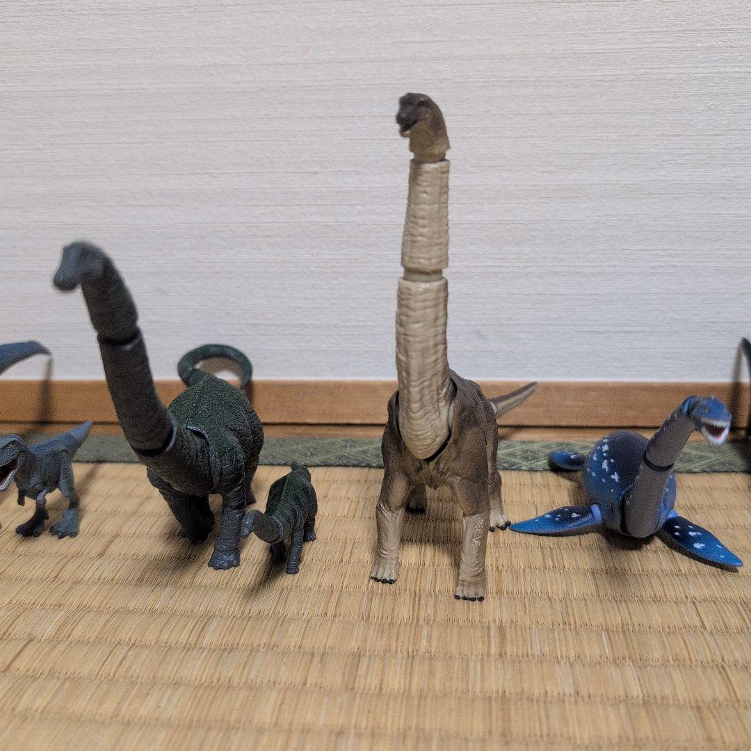 アニア　恐竜など　フィギュア　33体