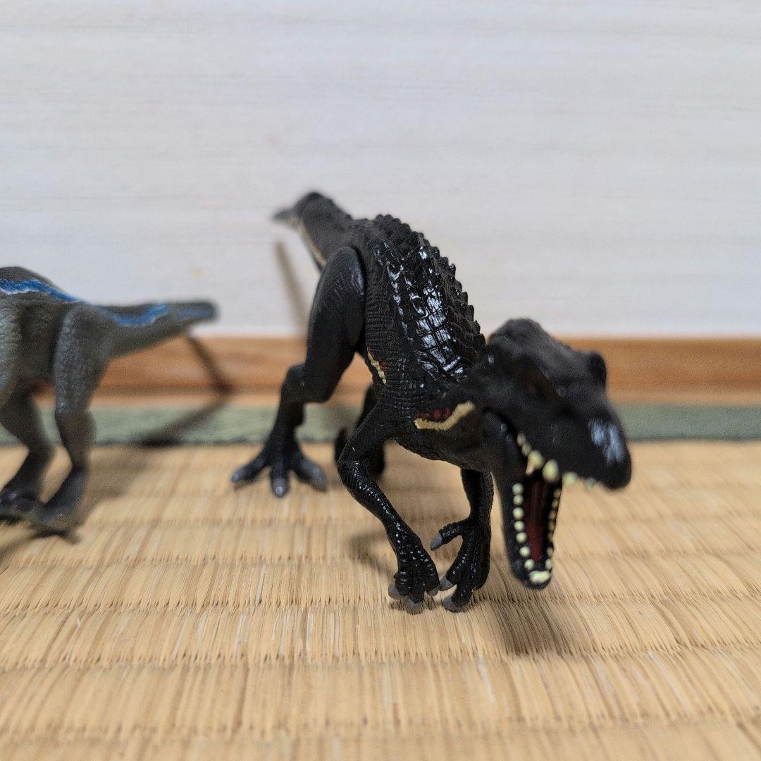 アニア　恐竜など　フィギュア　33体