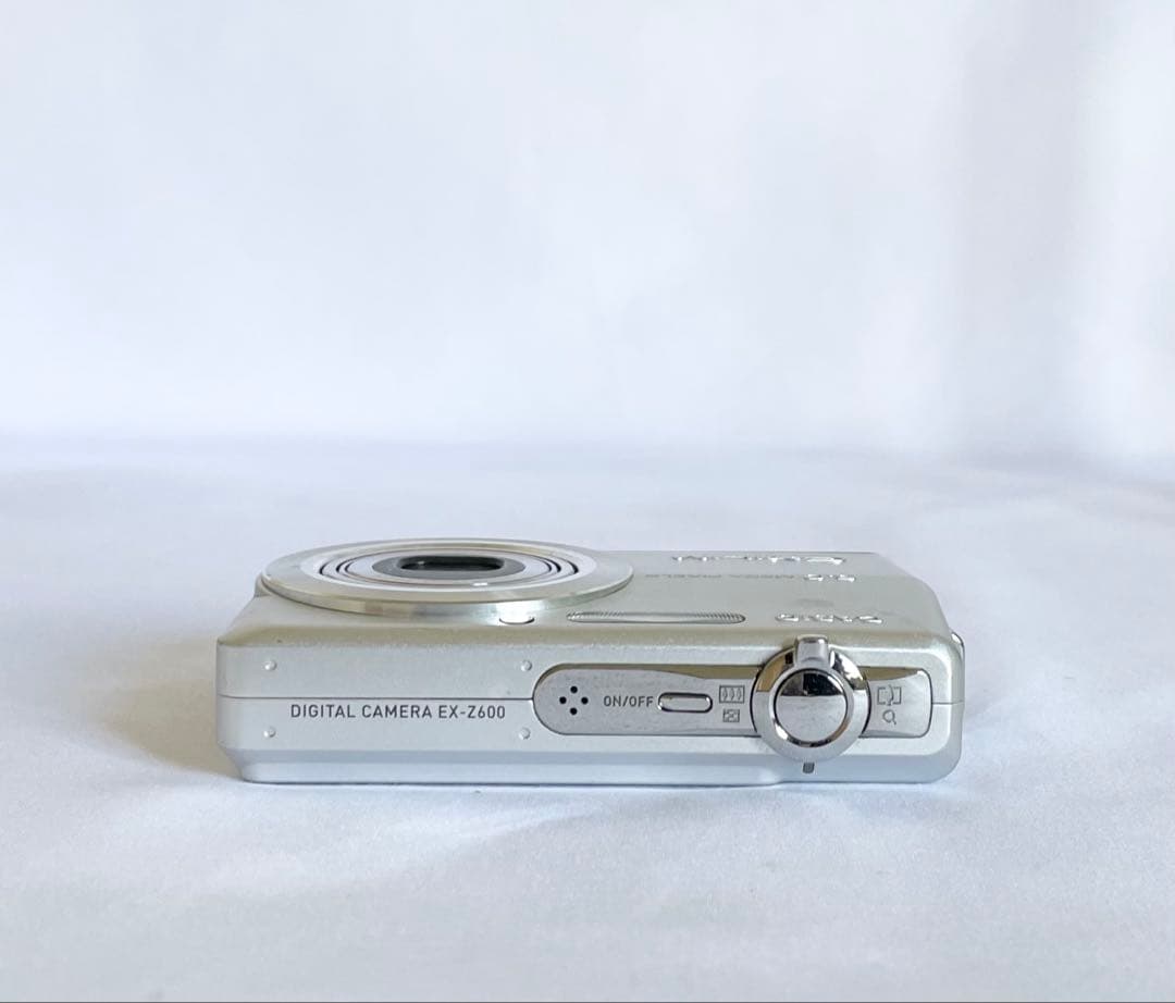 【完動品】CASIO EXILIM EX-Z600デジタルカメラ 動作確認済